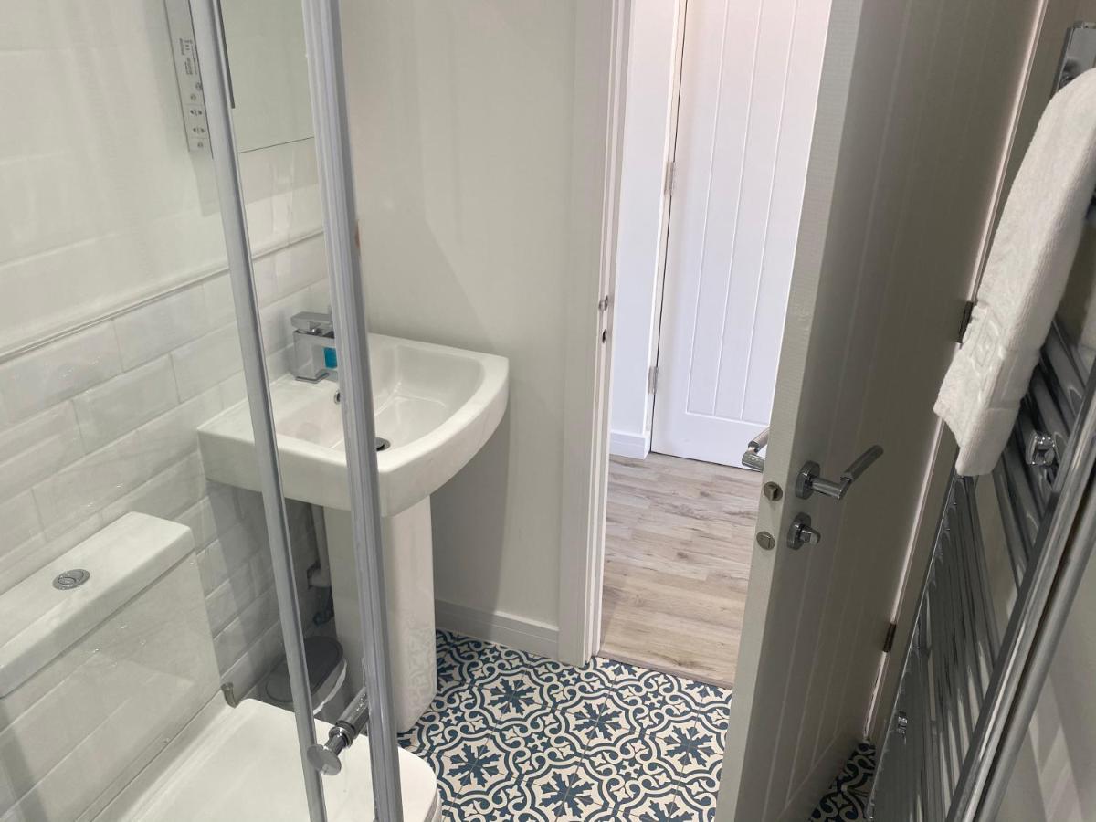 Stylish Pontcanna Flat Near City Centre Кардифф Экстерьер фото